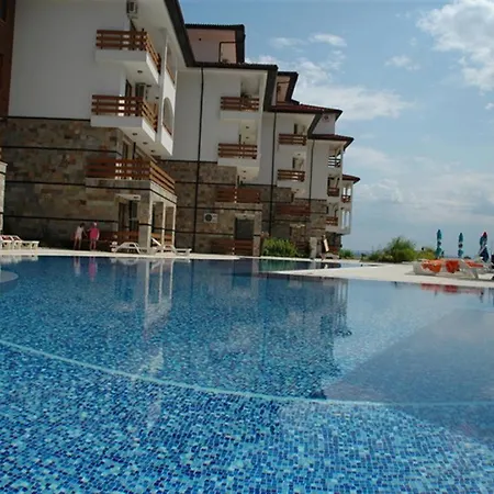Vm Robinson Aparthotel 3*